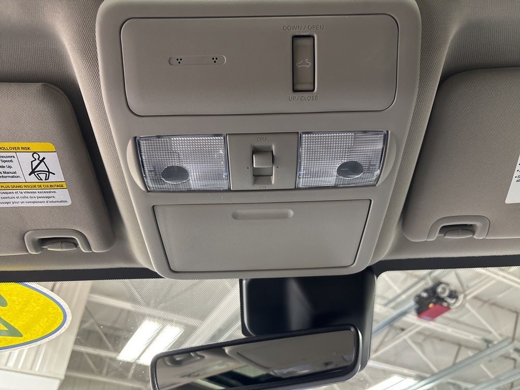 2024 Nissan Frontier SL