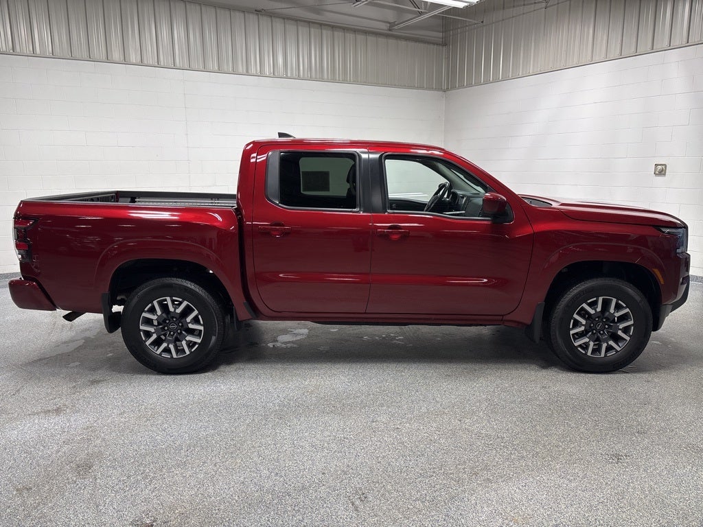 2024 Nissan Frontier SL