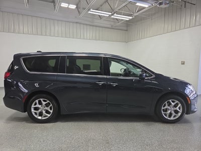 2019 Chrysler Pacifica Touring Plus