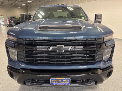2026 Chevrolet Silverado 2500HD Custom