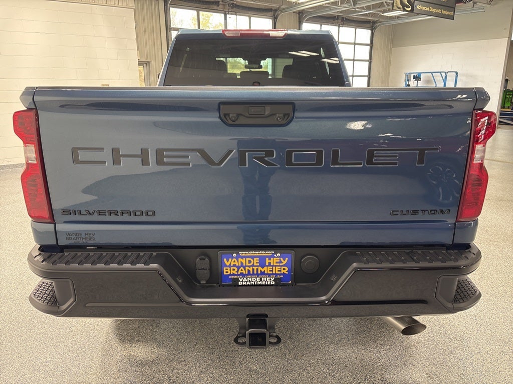 2026 Chevrolet Silverado 2500HD Custom
