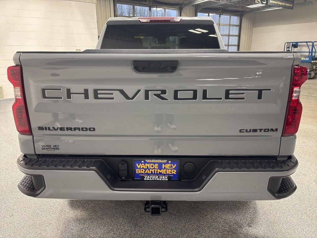 2024 Chevrolet Silverado 1500 Custom