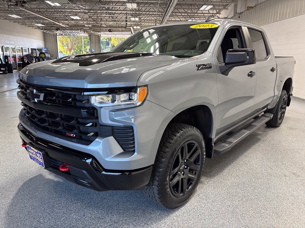 2023 Chevrolet Silverado 1500 LT Trail Boss