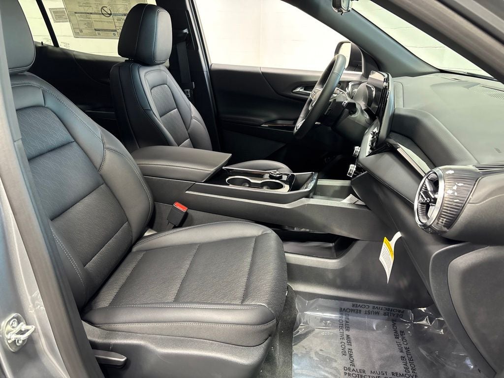 2027 Chevrolet Equinox LT - Photo 10