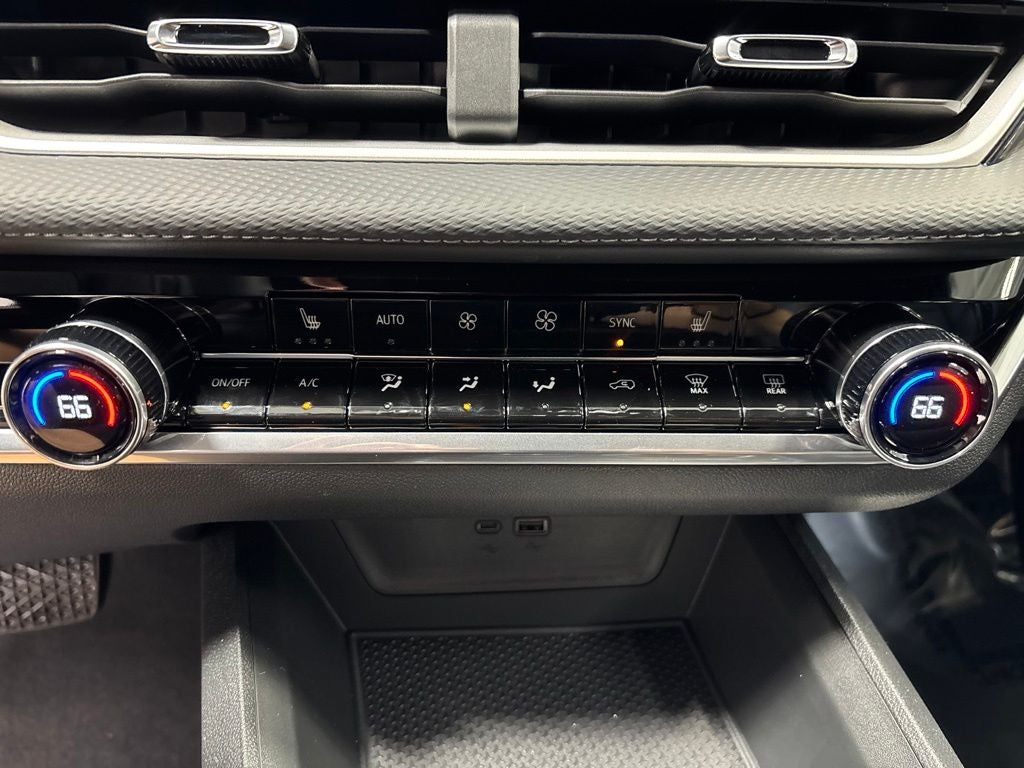 2027 Chevrolet Equinox LT - Photo 35