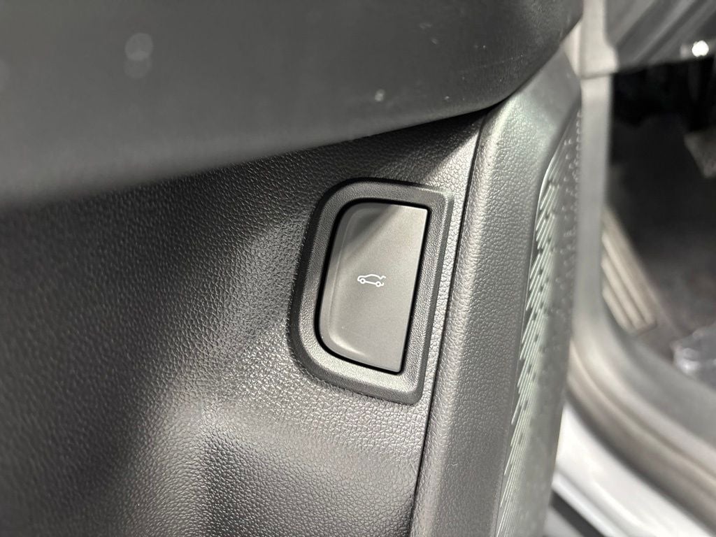2027 Chevrolet Equinox LT - Photo 48