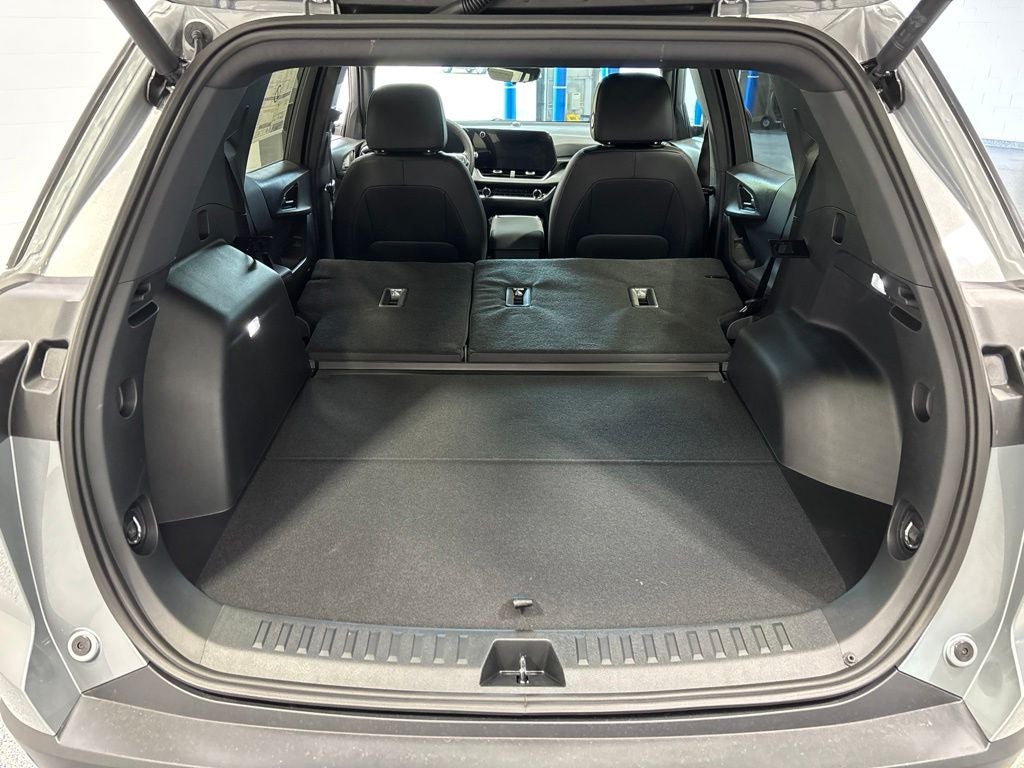 2027 Chevrolet Equinox LT - Photo 54