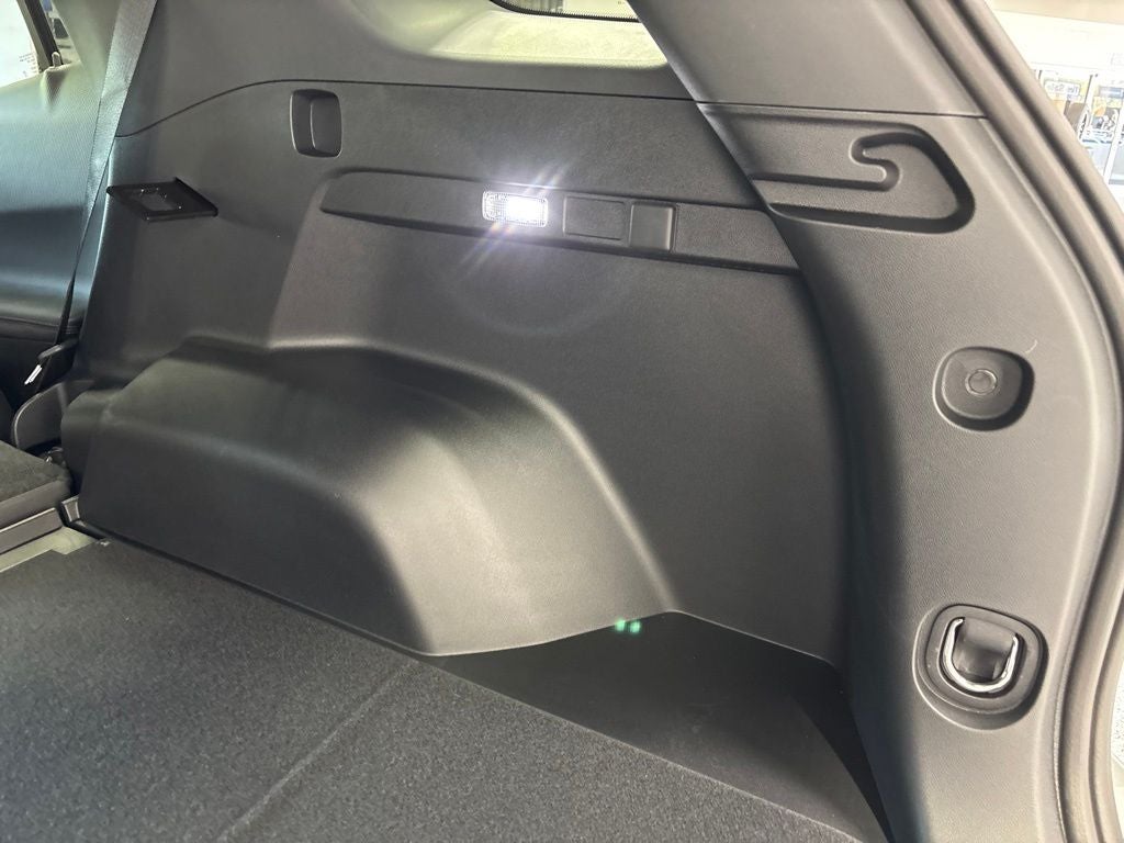2027 Chevrolet Equinox LT - Photo 57