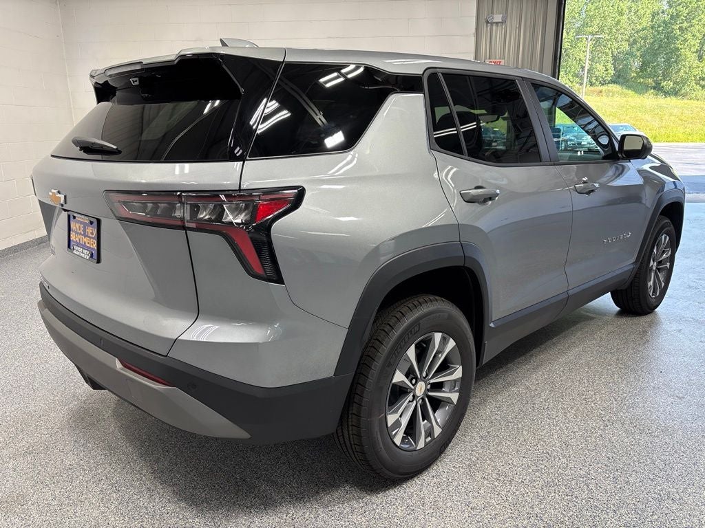 2027 Chevrolet Equinox LT - Photo 7