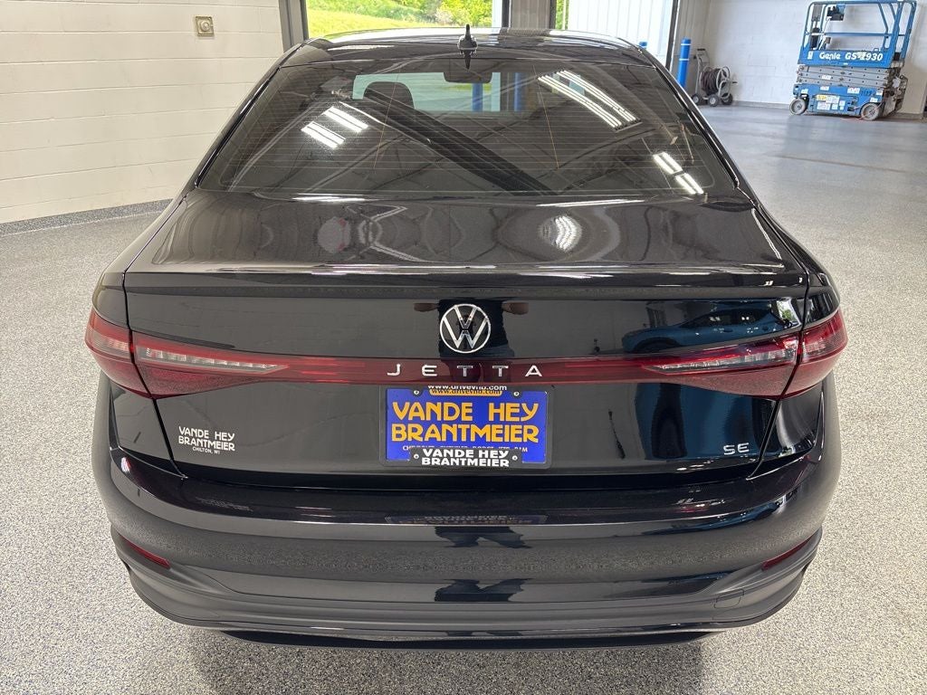 2025 Volkswagen Jetta 1.5T SE