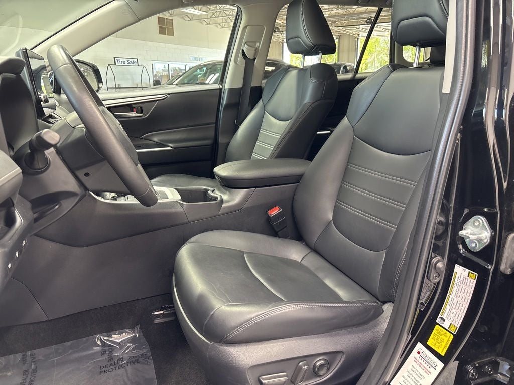 2024 Toyota RAV4 Hybrid XLE Premium