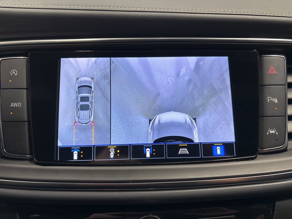 2024 Buick Enclave Essence