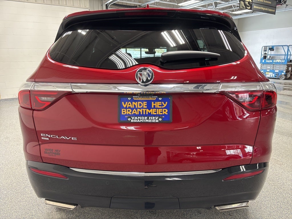 2024 Buick Enclave Essence