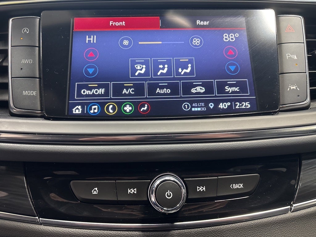 2024 Buick Enclave Essence