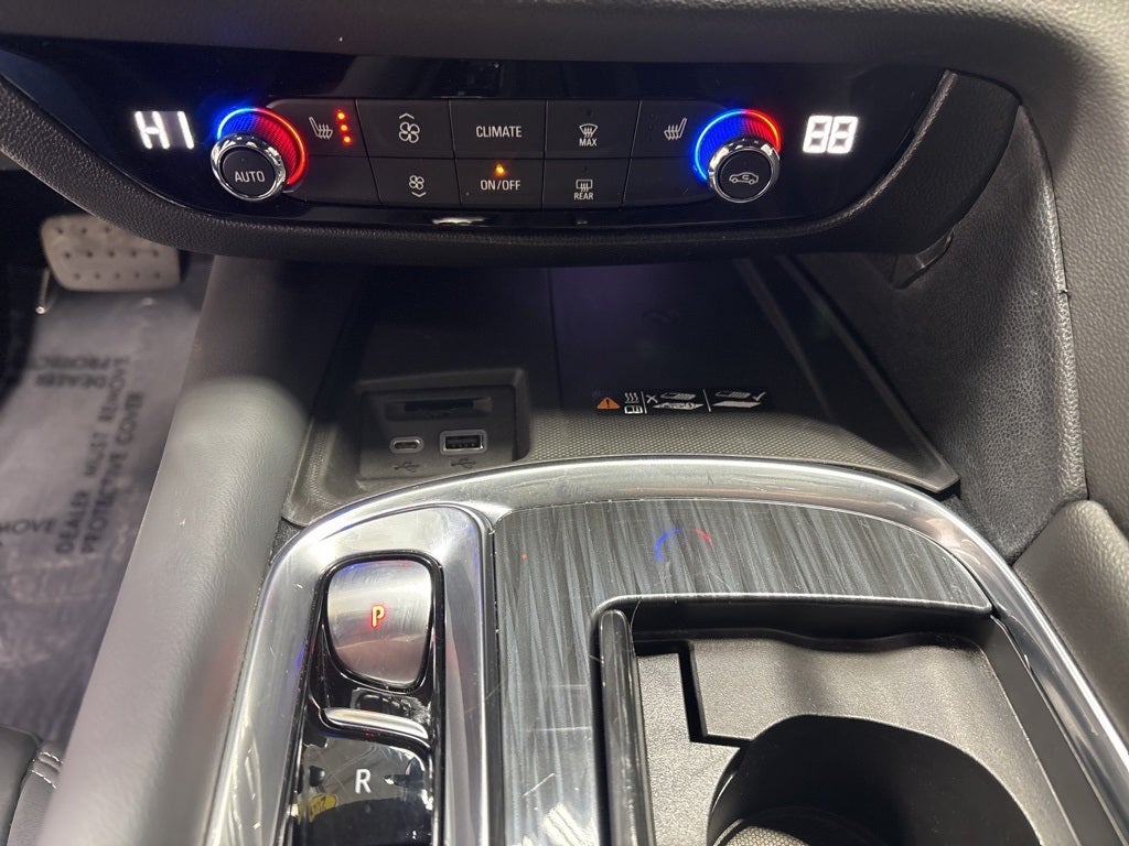 2024 Buick Enclave Essence