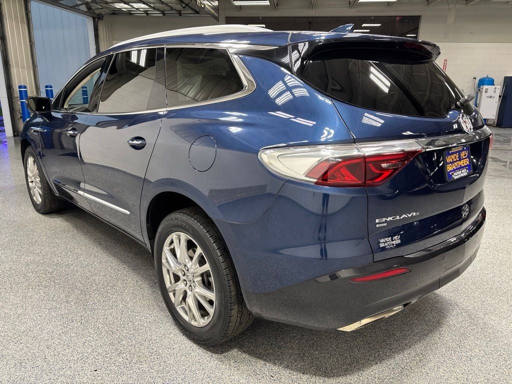 2023 Buick Enclave Essence