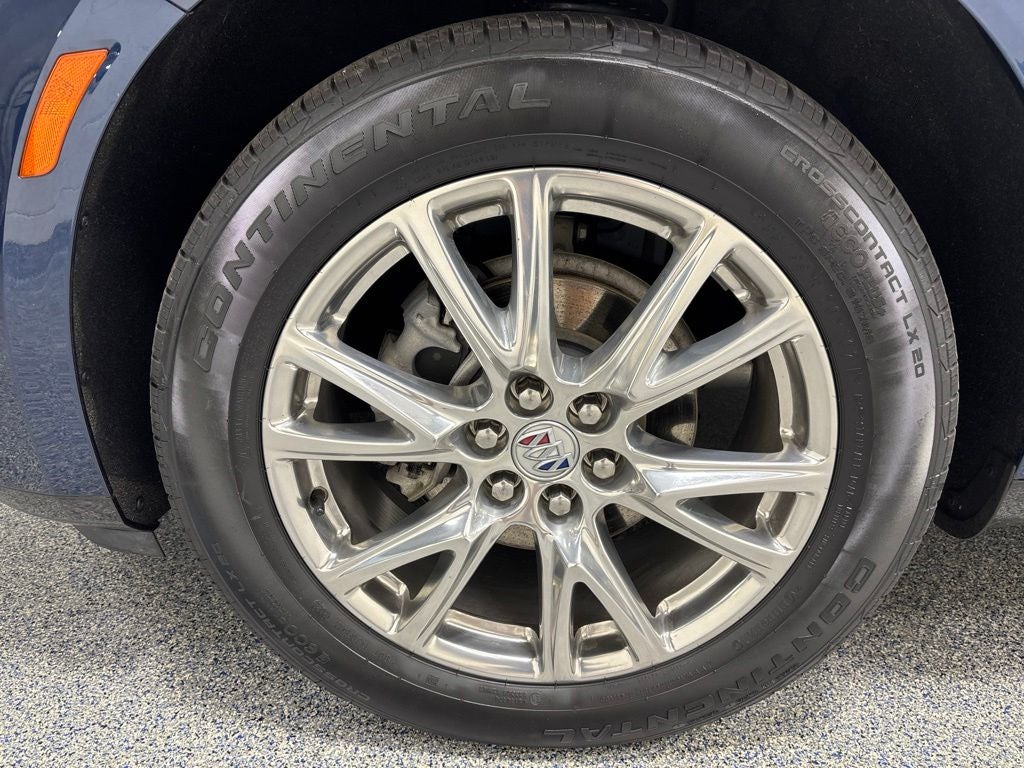 2023 Buick Enclave Essence