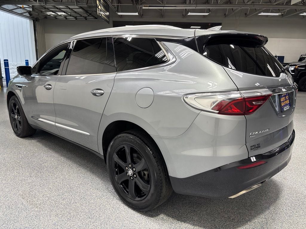 2023 Buick Enclave Essence