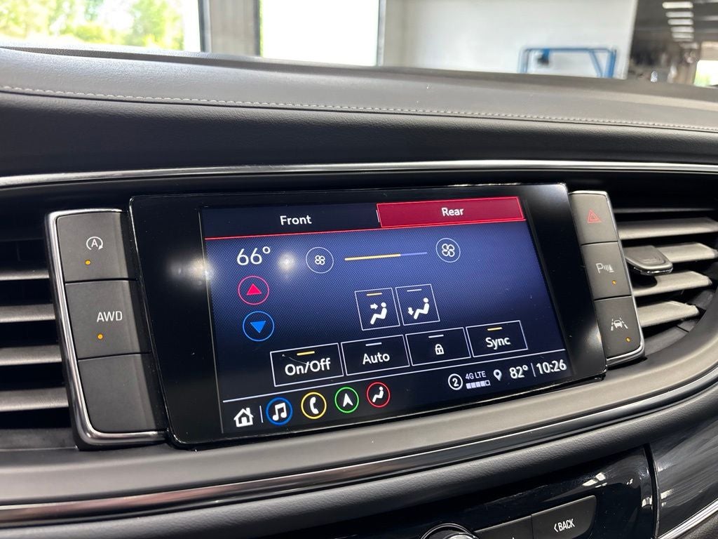 2023 Buick Enclave Essence