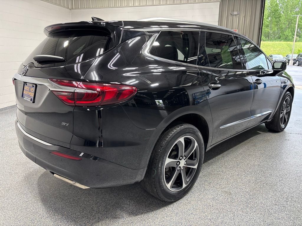 2021 Buick Enclave Essence