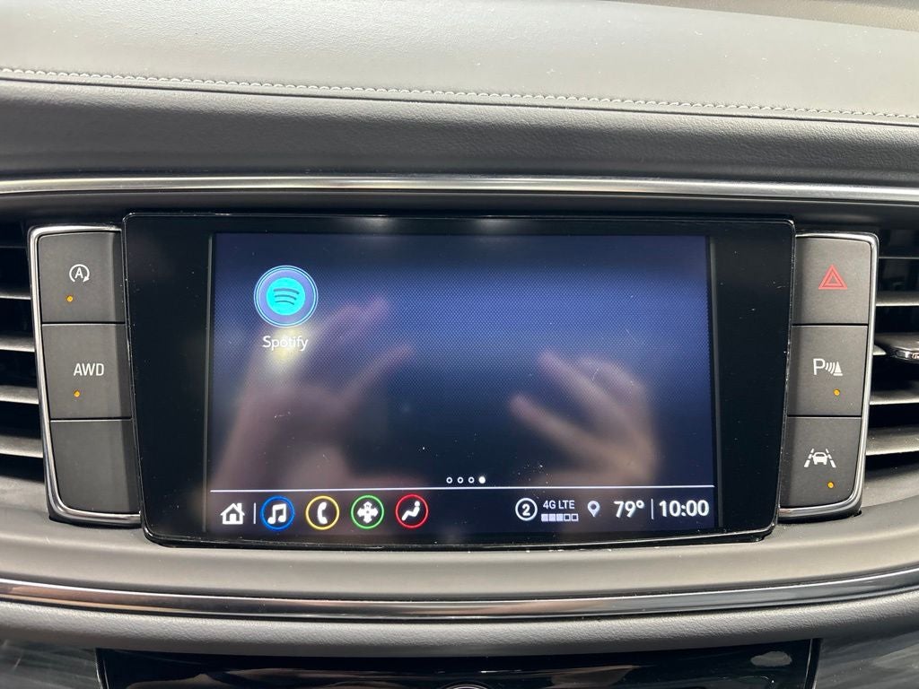 2023 Buick Enclave Essence