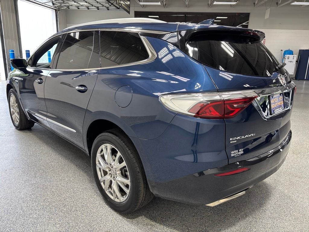 2023 Buick Enclave Essence
