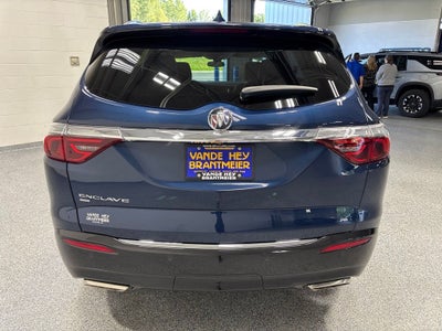 2023 Buick Enclave Essence