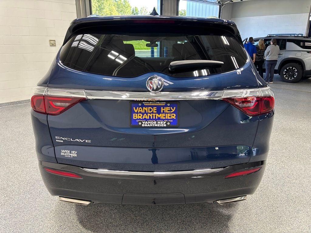 2023 Buick Enclave Essence