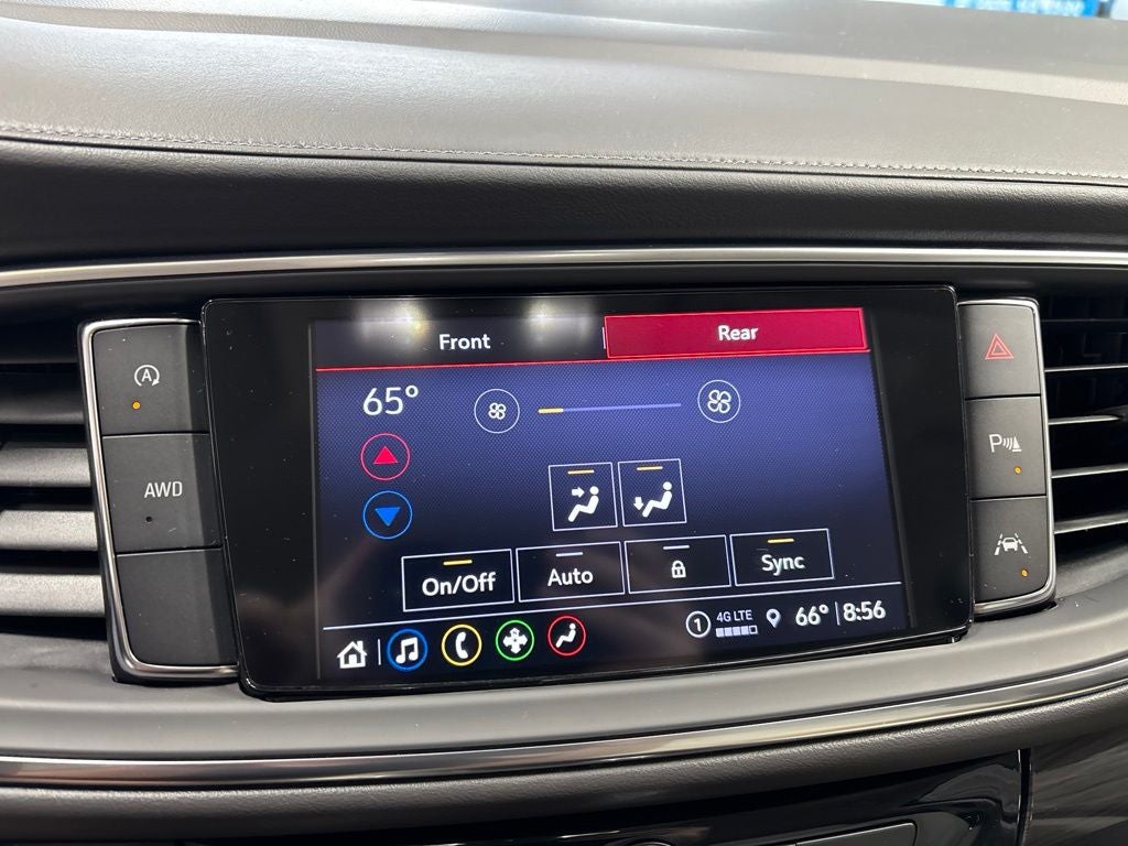 2023 Buick Enclave Essence