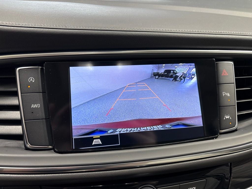 2023 Buick Enclave Essence