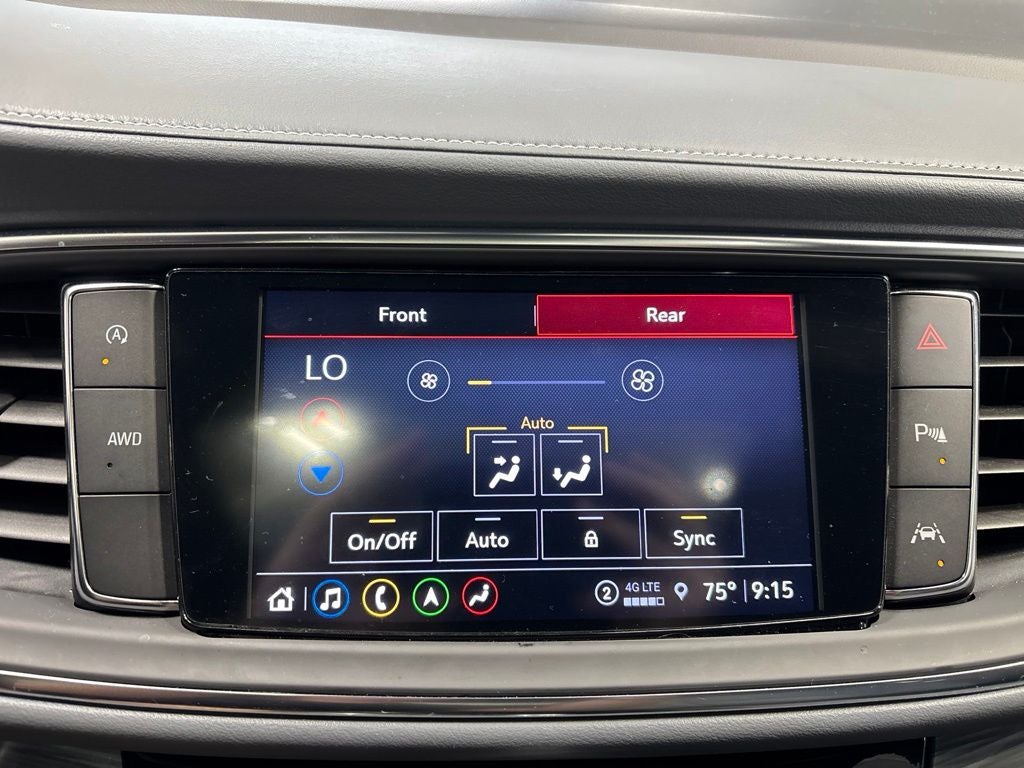 2023 Buick Enclave Essence