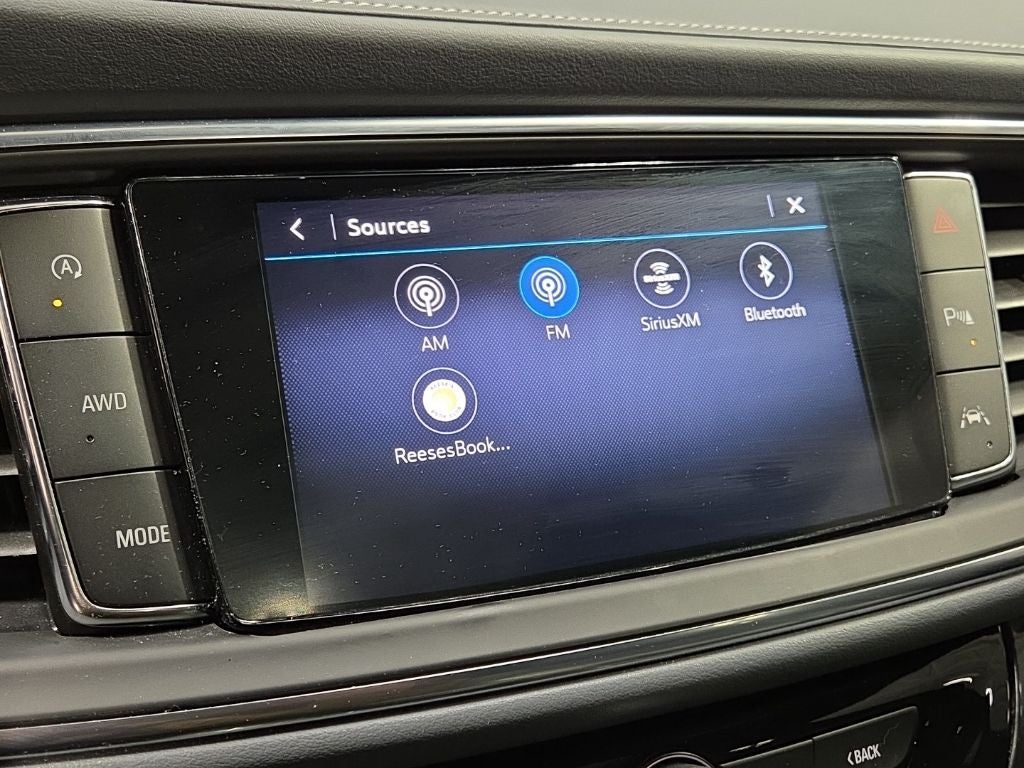 2023 Buick Enclave Essence