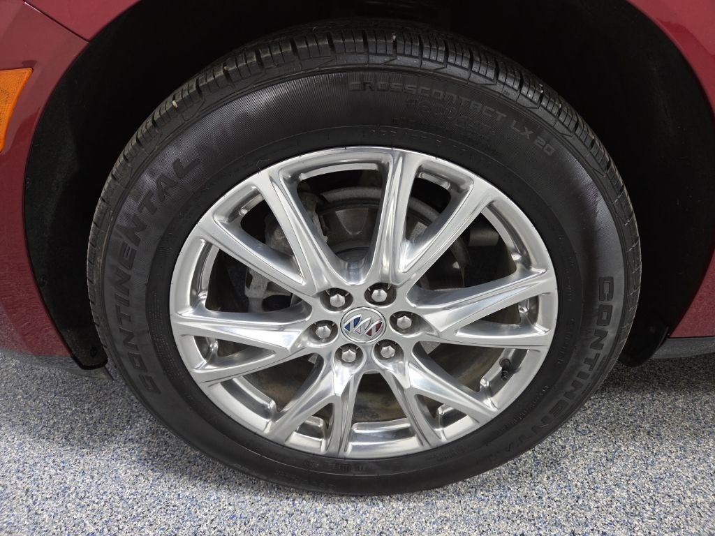 2023 Buick Enclave Essence