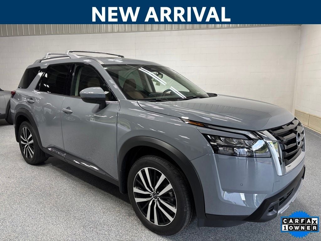 2025 Nissan Pathfinder Platinum