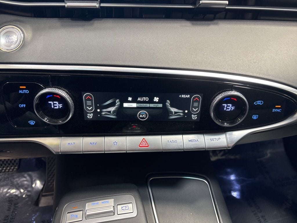 2025 Genesis GV70 2.5T