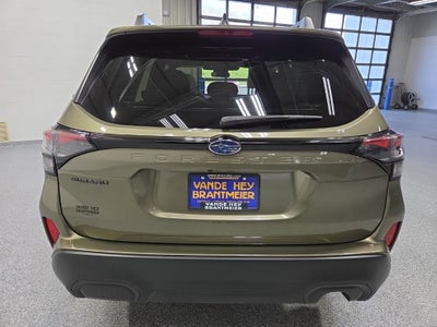 2025 Subaru Forester Premium