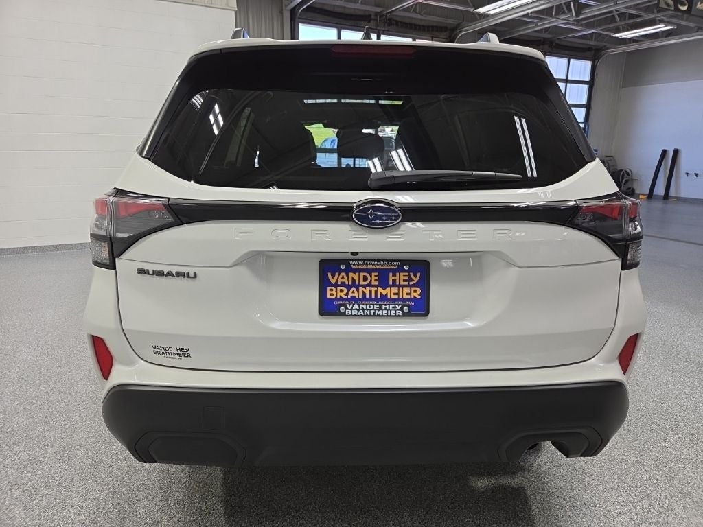 2025 Subaru Forester Premium